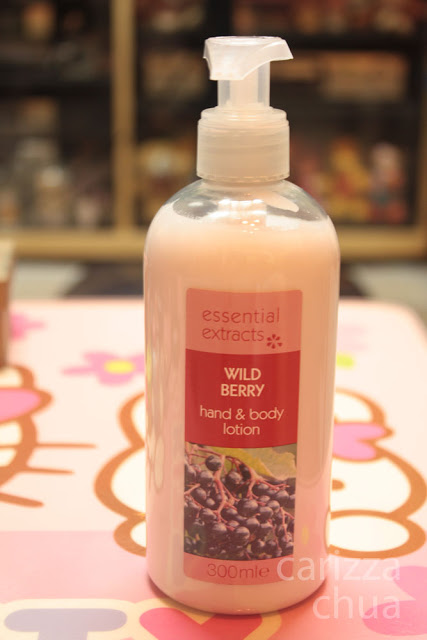 What’s on my table? Essential Extracts Lotion