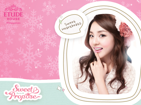 Etude Wallpaper at Oh-Dara.com