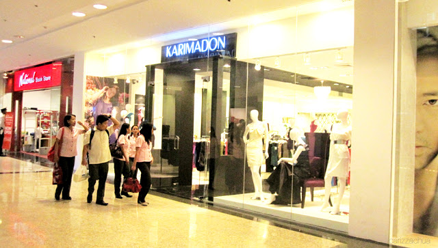 A Shopping Tour at Karimadon!