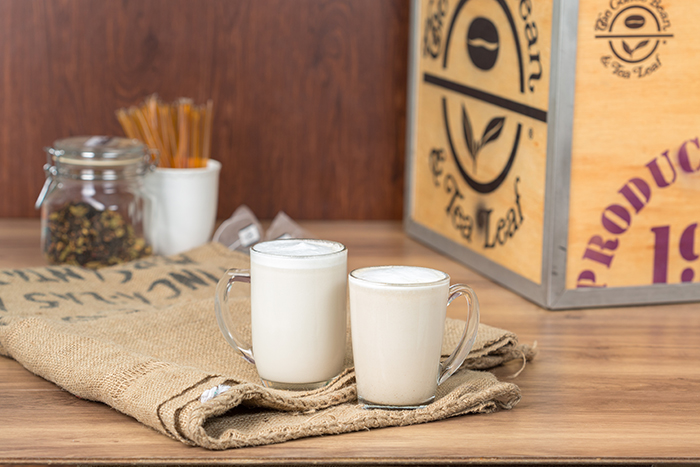 The Coffee Bean & Tea Leaf’s Honey Apple Chai Tea Latte