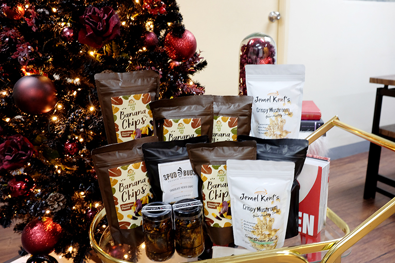 Christmas Shopping: Gourmet and Local Finds at Karton.ph