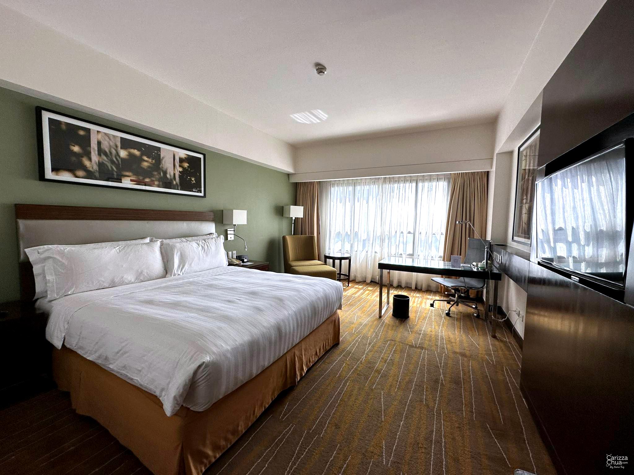 Our Stay at Holiday Inn and Suites Makati